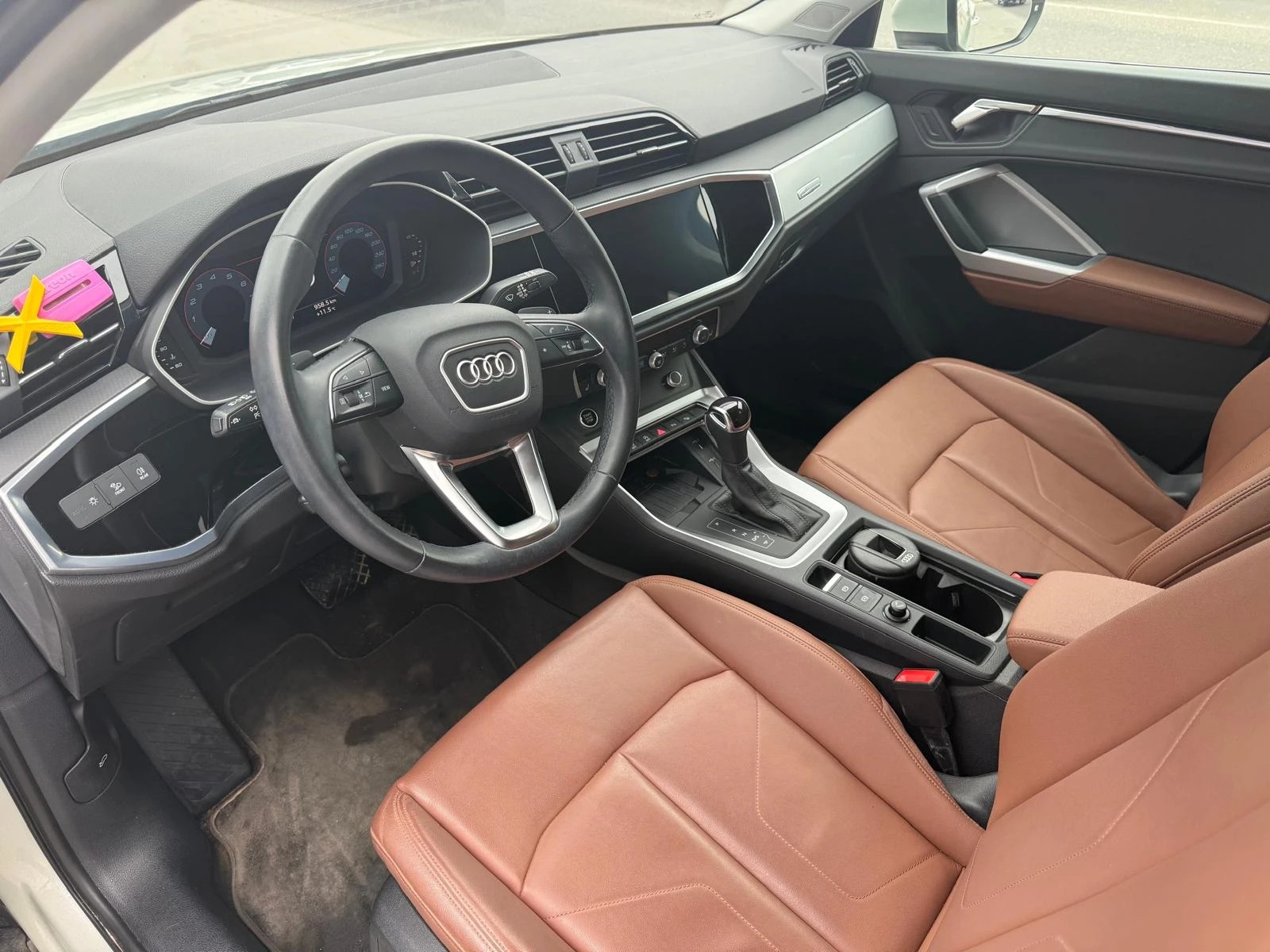 Audi Q3 Sportback, снимка 5 - Автомобили и джипове - 53950900