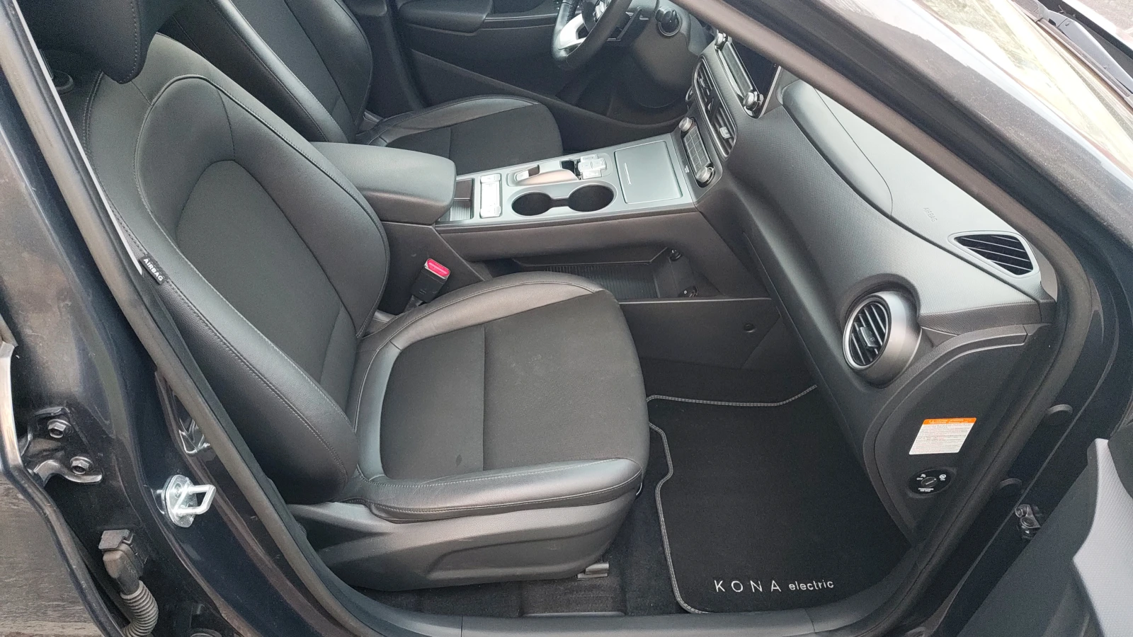 Hyundai Kona 64KWh* SOH 100%* BLUE LINK* DISTRONIC* Tермопомпа*, снимка 14 - Автомобили и джипове - 54033502