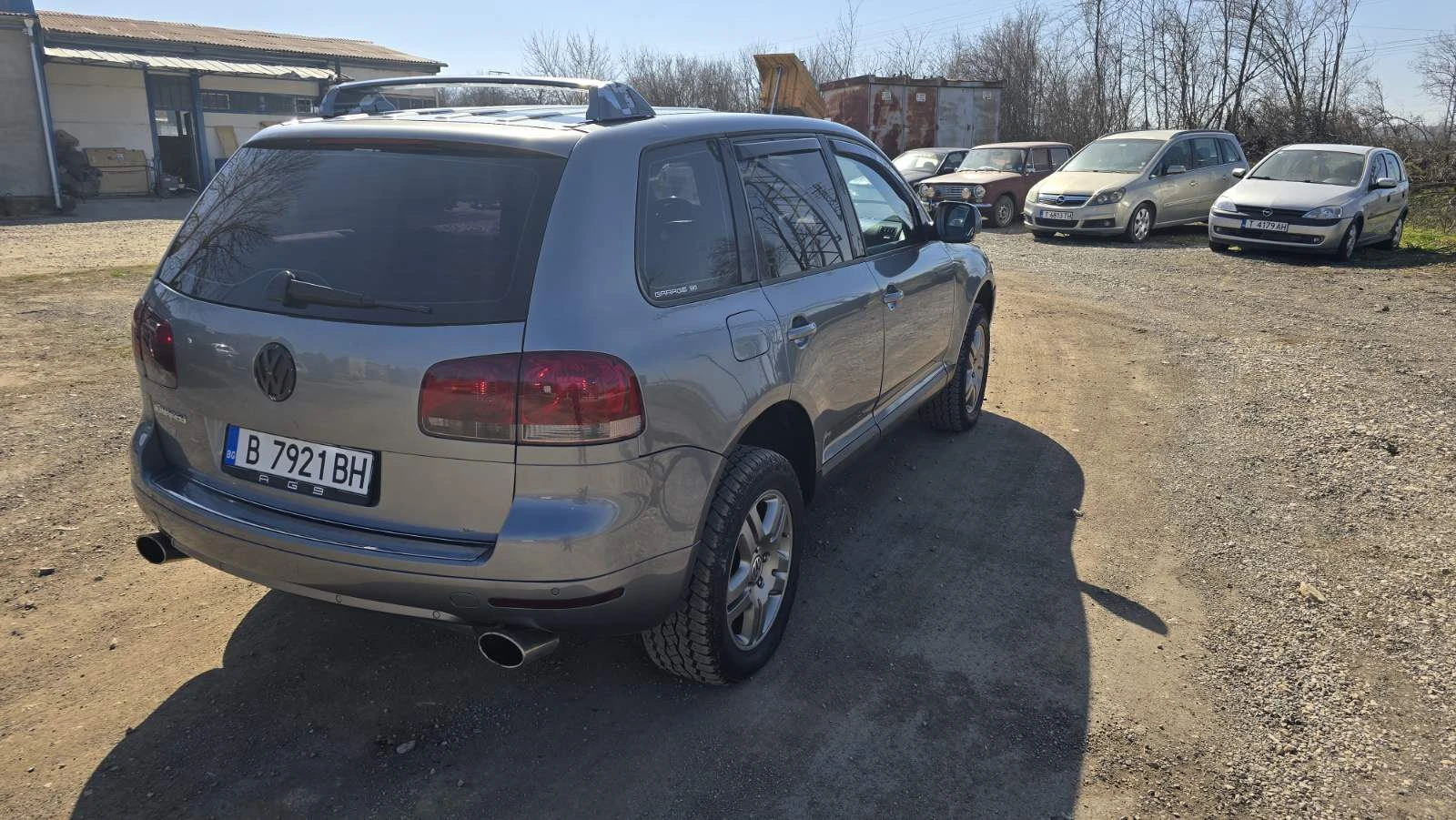 VW Touareg, снимка 2 - Автомобили и джипове - 54181305