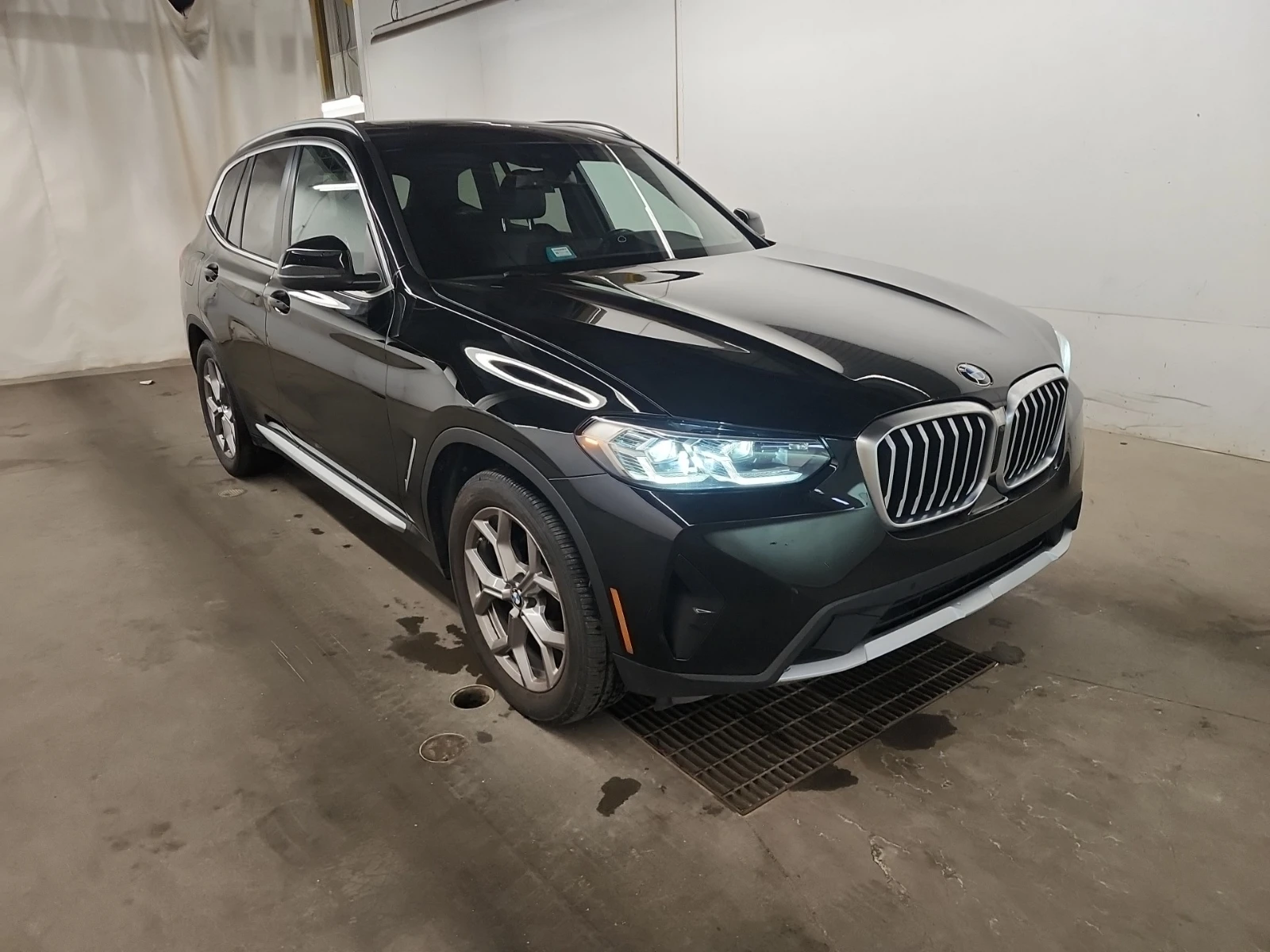 BMW X3 xDrive30i, снимка 2 - Автомобили и джипове - 54440617