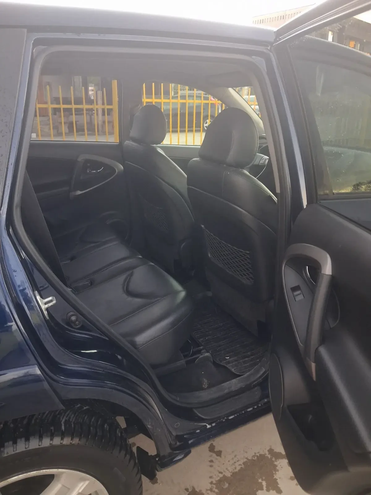 Toyota Rav4 2.2 D-CAT , снимка 8 - Автомобили и джипове - 54515175