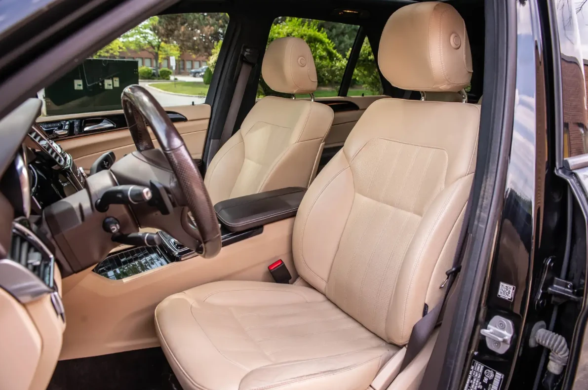 Mercedes-Benz GLE Airmatic / AMG Pack / H&K audio, снимка 13 - Автомобили и джипове - 54998578