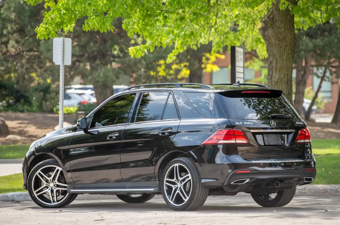 Mercedes-Benz GLE Airmatic / AMG Pack / H&K audio, снимка 4 - Автомобили и джипове - 54998578