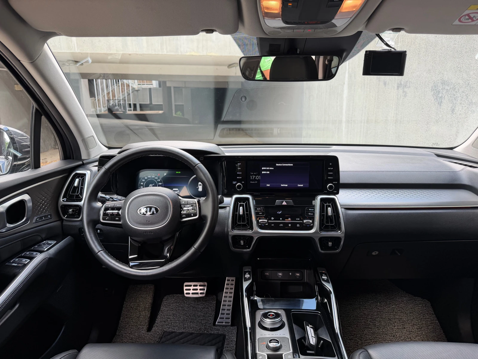 Kia Sorento 2.2 CRDi (201 кс) DCT 7 Seat, снимка 13 - Автомобили и джипове - 55207782