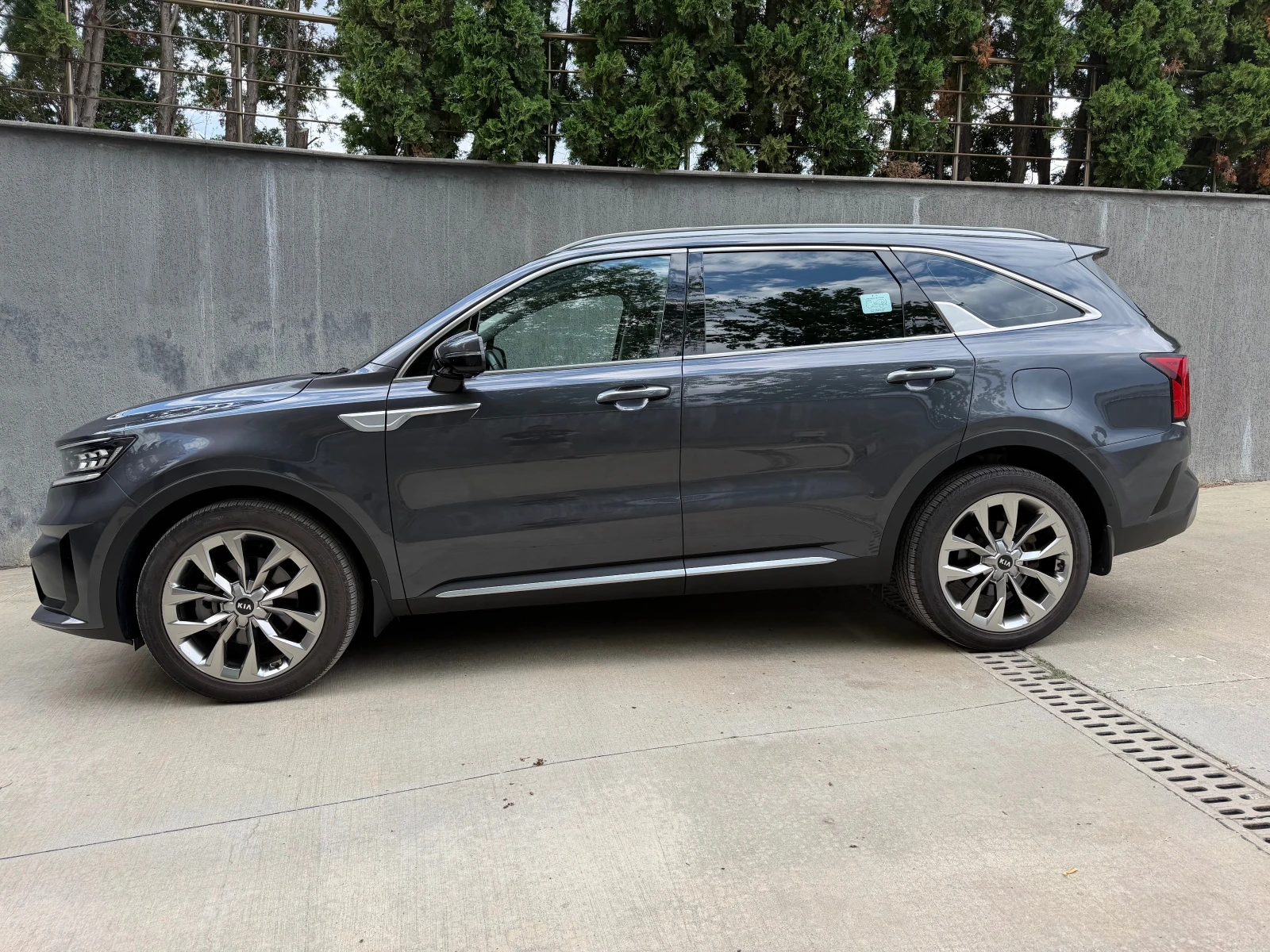 Kia Sorento 2.2 CRDi (201 кс) DCT 7 Seat, снимка 3 - Автомобили и джипове - 55207782