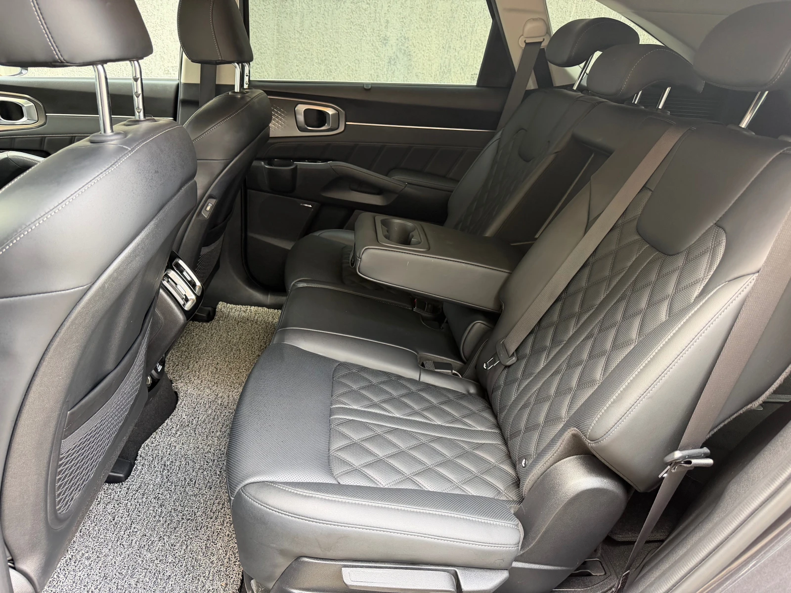 Kia Sorento 2.2 CRDi (201 кс) DCT 7 Seat, снимка 11 - Автомобили и джипове - 55207782