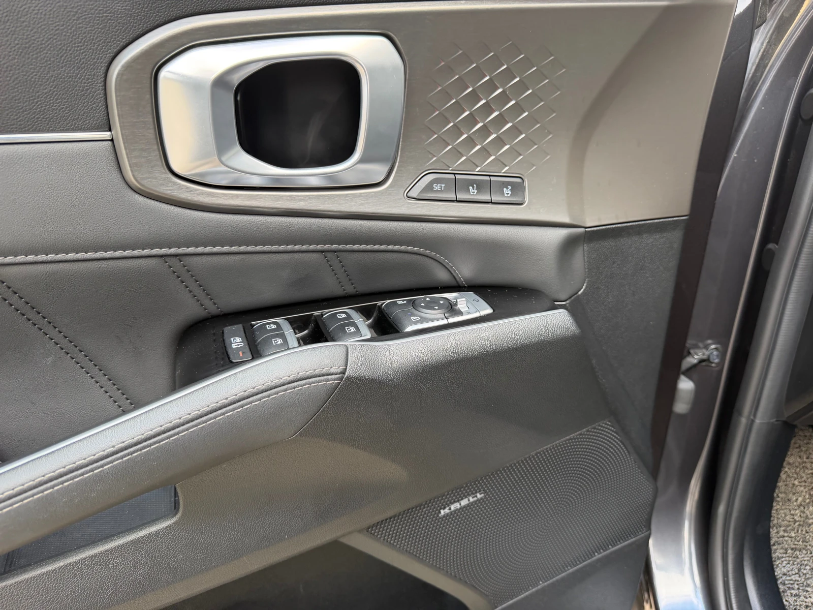 Kia Sorento 2.2 CRDi (201 кс) DCT 7 Seat, снимка 14 - Автомобили и джипове - 55207782