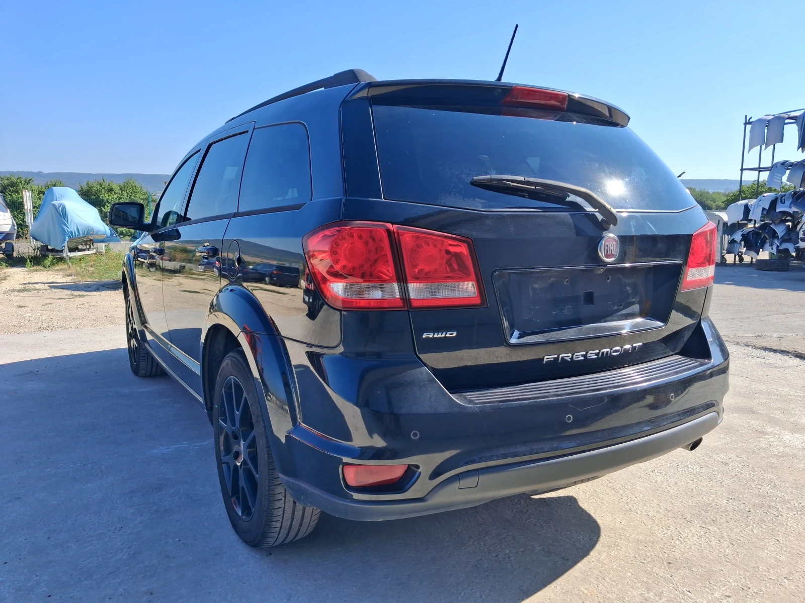 Fiat Freemont 2.0d, 4x4, Автоматик, 7места, снимка 4 - Автомобили и джипове - 55471788