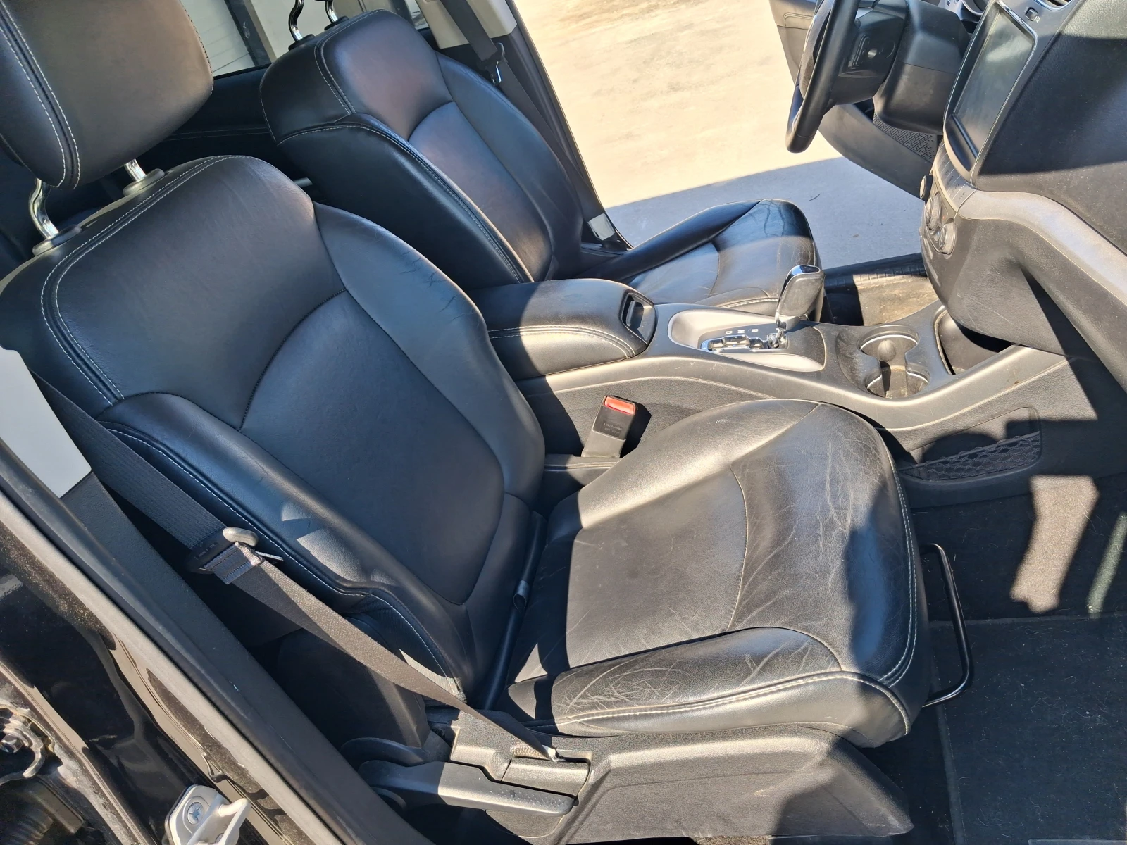 Fiat Freemont 2.0d, 4x4, Автоматик, 7места, снимка 16 - Автомобили и джипове - 55471788