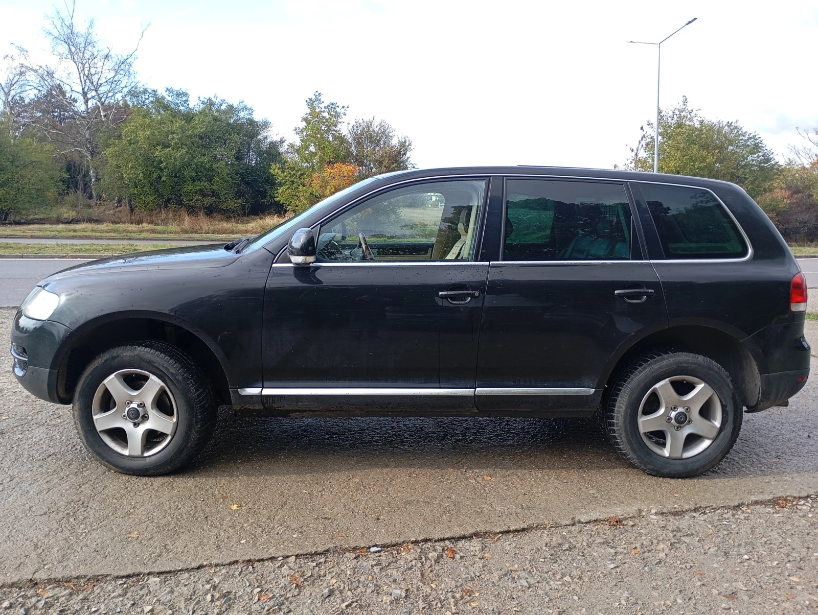 VW Touareg, снимка 2 - Автомобили и джипове - 56532951