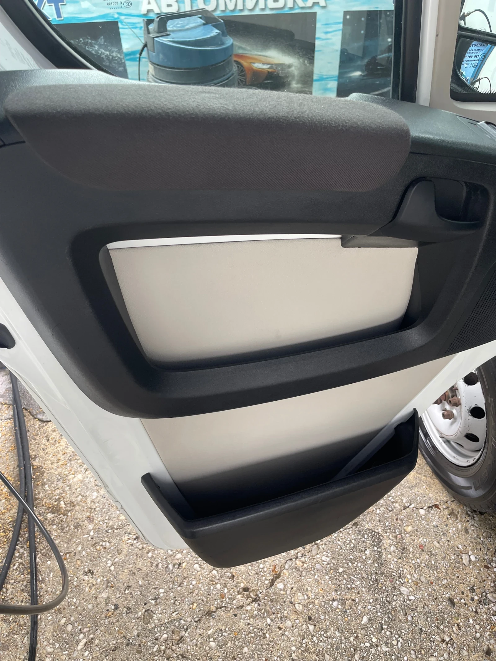 Peugeot Boxer, снимка 9 - Бусове и автобуси - 54955248