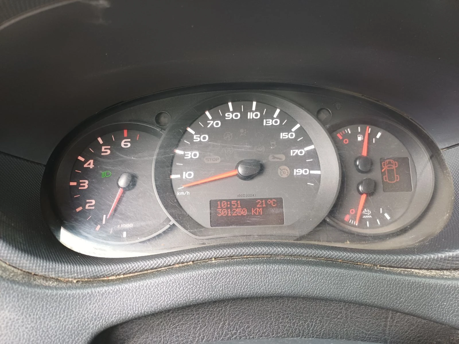 Renault Master 2.3 dci, снимка 8 - Бусове и автобуси - 56124587