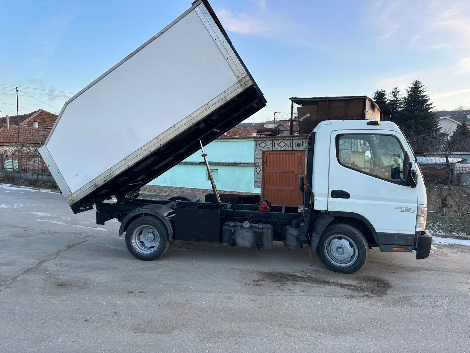 Mitsubishi Fuso 3с15 евро5 - изображение 2