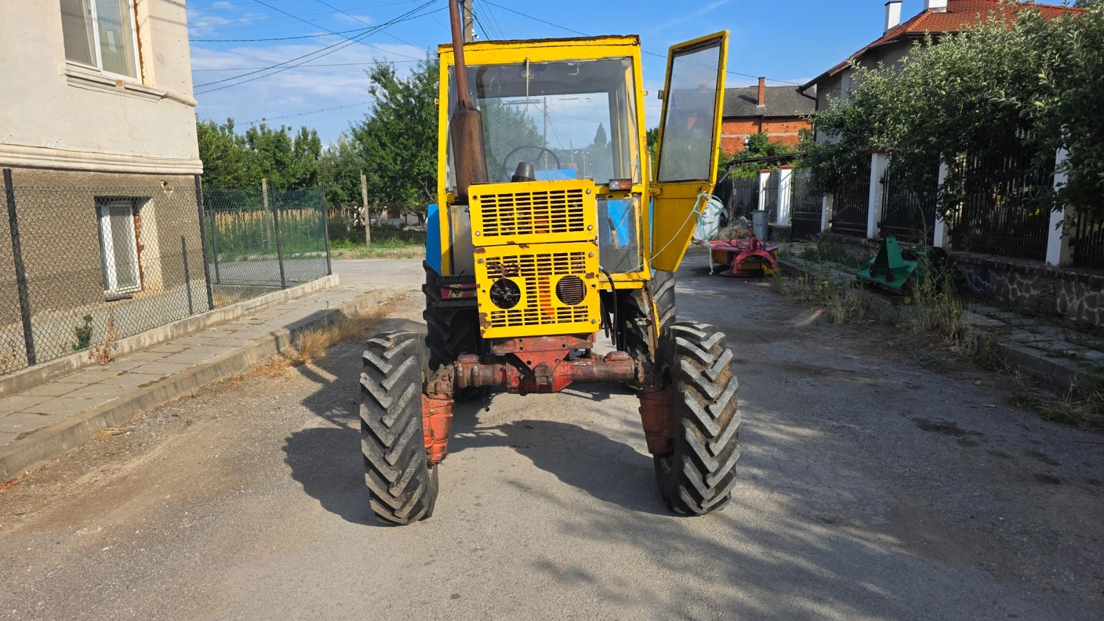 Трактор Болгар ТК82