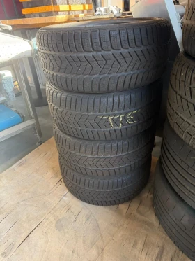 Гуми Зимни 245/40R18