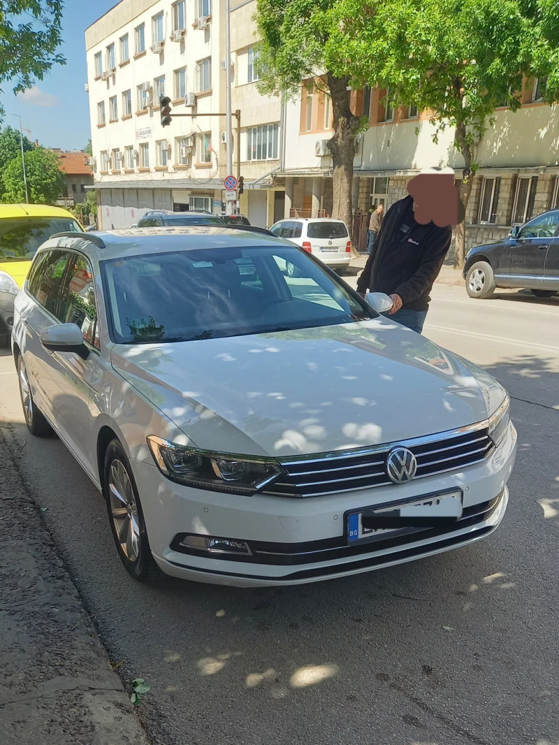 VW Passat, снимка 1 - Автомобили и джипове - 45934731