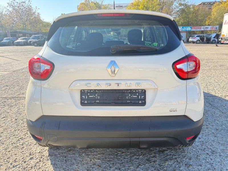 Renault Captur 1.5 DCI, снимка 8 - Автомобили и джипове - 47869754