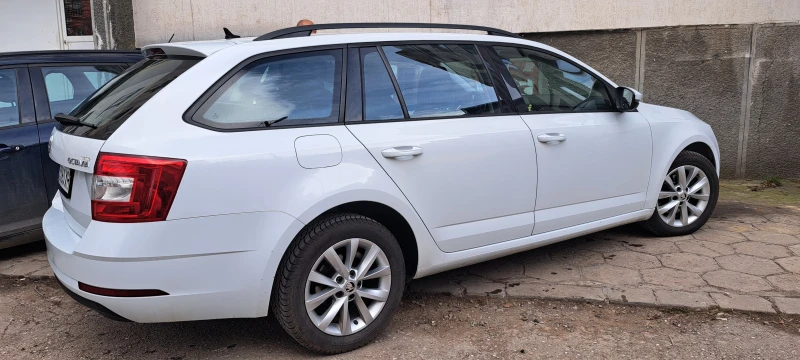 Skoda Octavia III, снимка 4 - Автомобили и джипове - 47880067