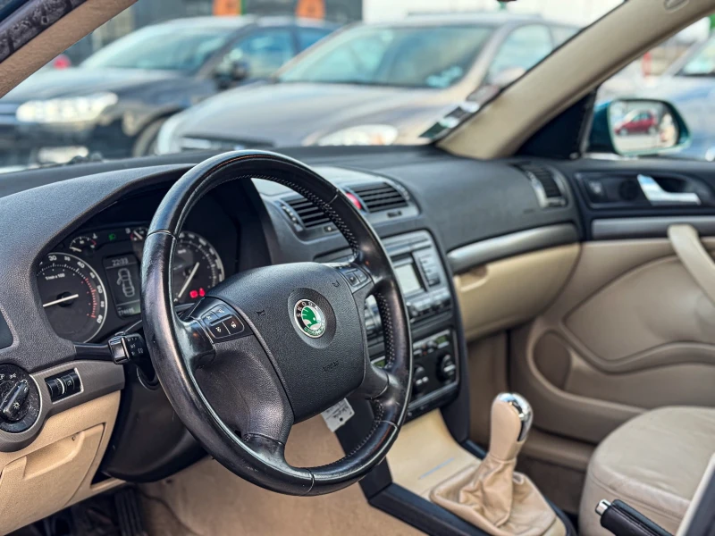 Skoda Octavia 2.0TDI ELEGANCE , снимка 7 - Автомобили и джипове - 48782719