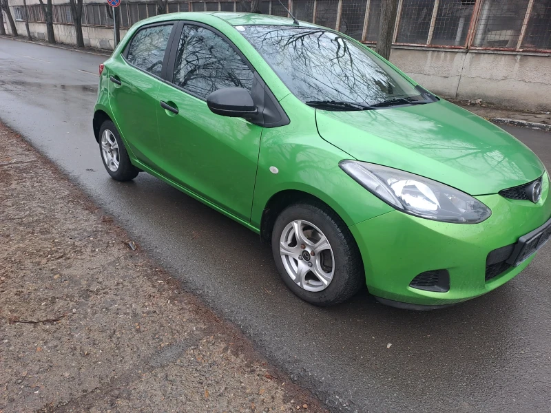 Mazda 2 1300, снимка 2 - Автомобили и джипове - 49414105