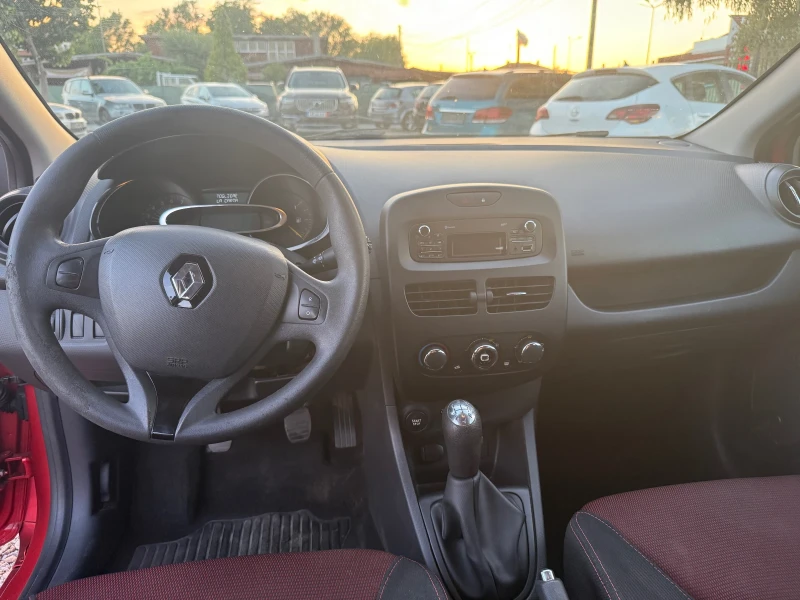 Renault Clio 1.2; 80hp, снимка 9 - Автомобили и джипове - 50911257