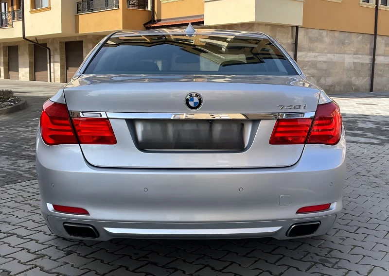 BMW 740, снимка 4 - Автомобили и джипове - 51615415