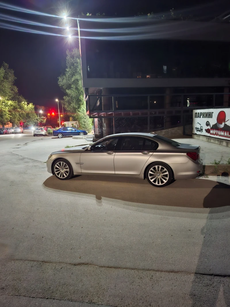 BMW 740, снимка 17 - Автомобили и джипове - 51615415