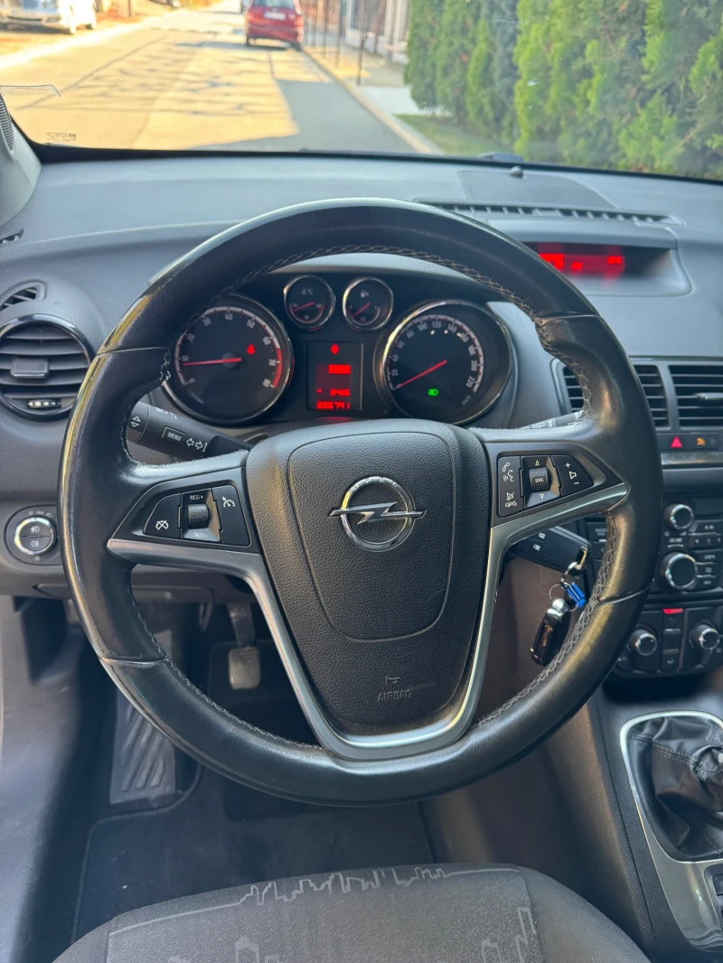 Opel Meriva, снимка 9 - Автомобили и джипове - 51219600