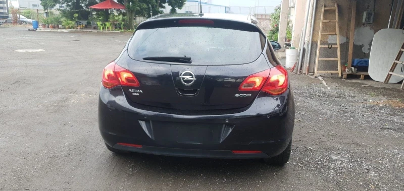 Opel Astra 1.3tdci, снимка 3 - Автомобили и джипове - 51587673