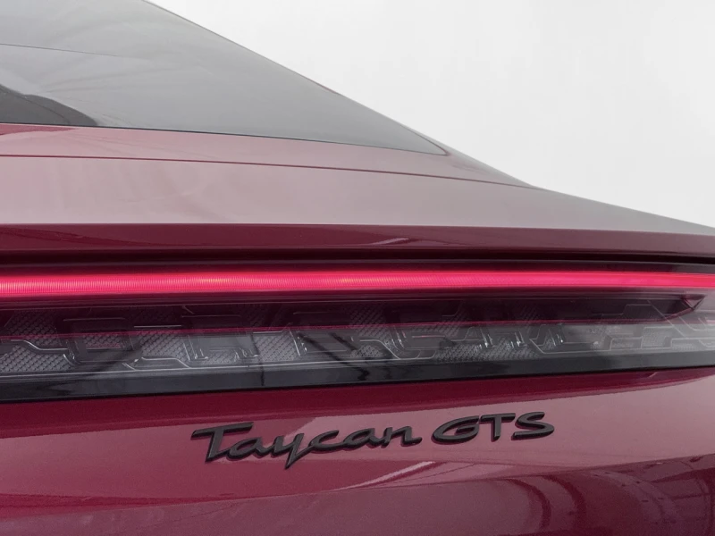 Porsche Taycan GTS, снимка 8 - Автомобили и джипове - 51892360