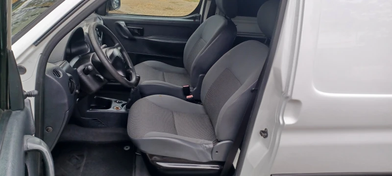 Citroen Berlingo 1, 6 HDi 75кс. 2008г., снимка 6 - Автомобили и джипове - 52004889