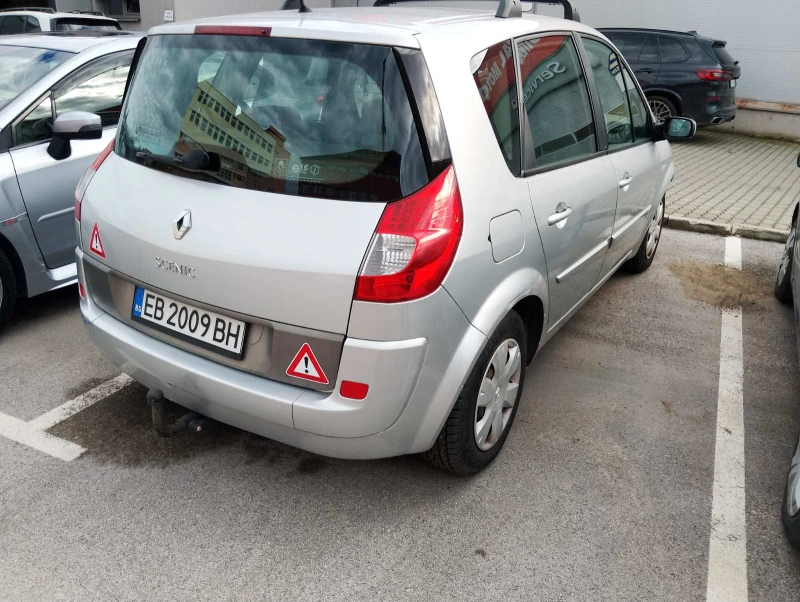 Renault Scenic 1.6, снимка 3 - Автомобили и джипове - 52330702