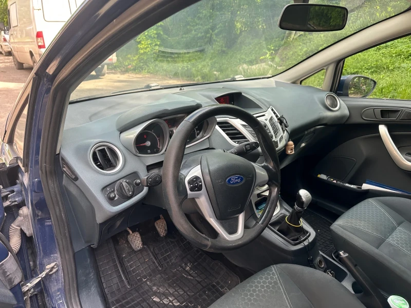 Ford Fiesta, снимка 6 - Автомобили и джипове - 53299941