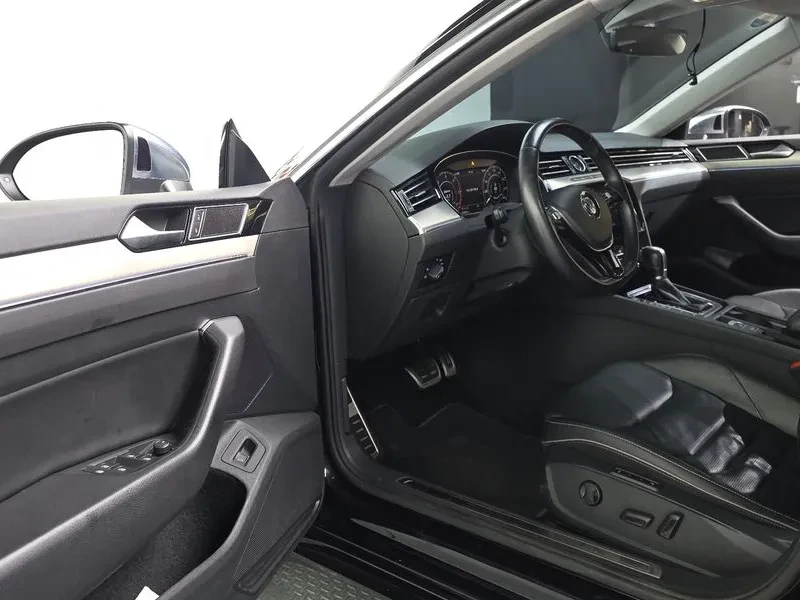 VW Arteon 2.0 Tdi Premium, снимка 10 - Автомобили и джипове - 55610419
