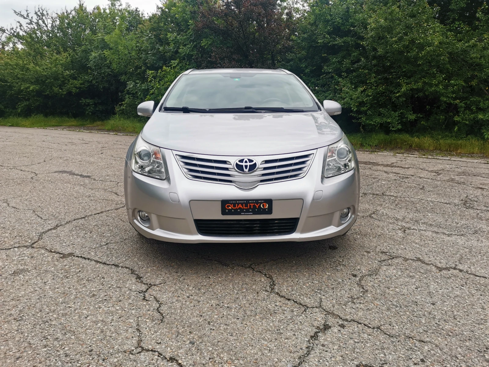 Toyota Avensis 2.0i  - изображение 2