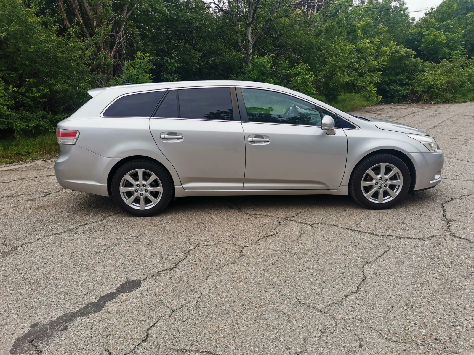 Toyota Avensis 2.0i  - изображение 4