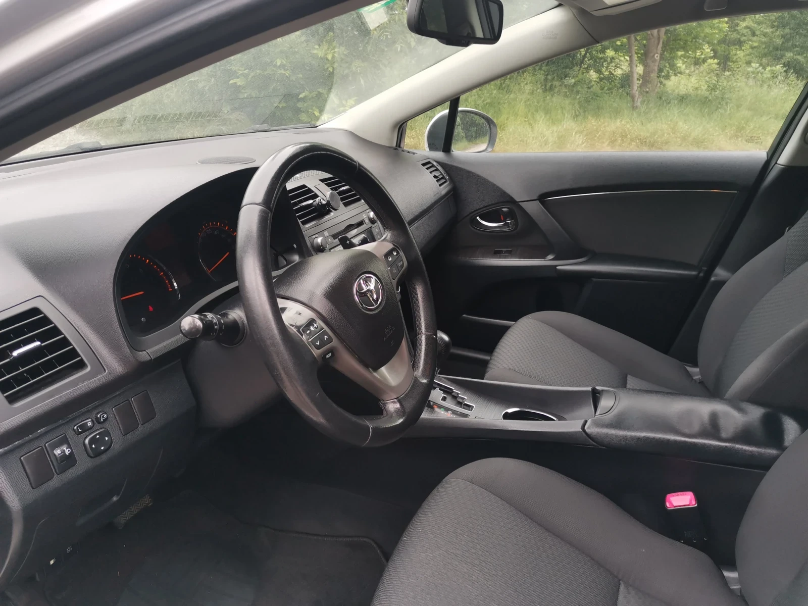 Toyota Avensis 2.0i  - изображение 10