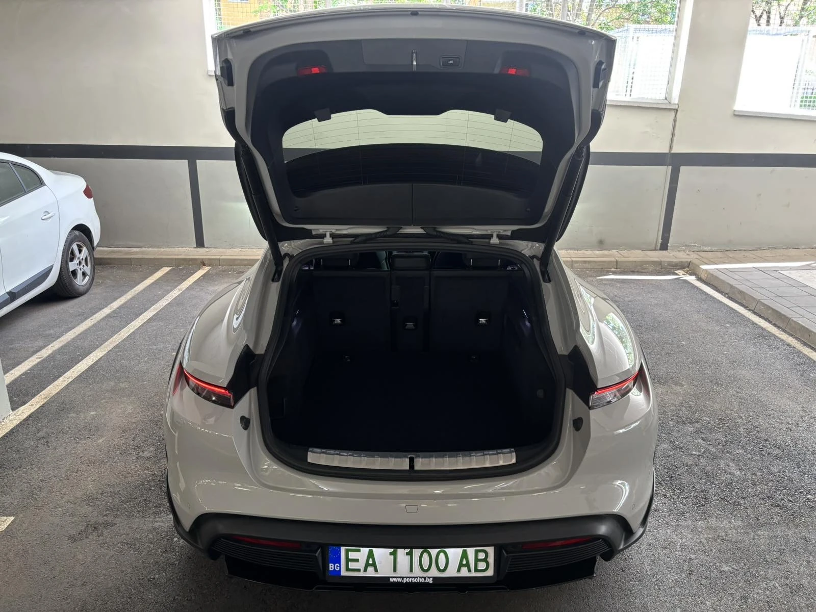 Porsche Taycan 4S CROSS TURISMO PANO* BOSE 360CAM DISTR  93.4kWh - изображение 8