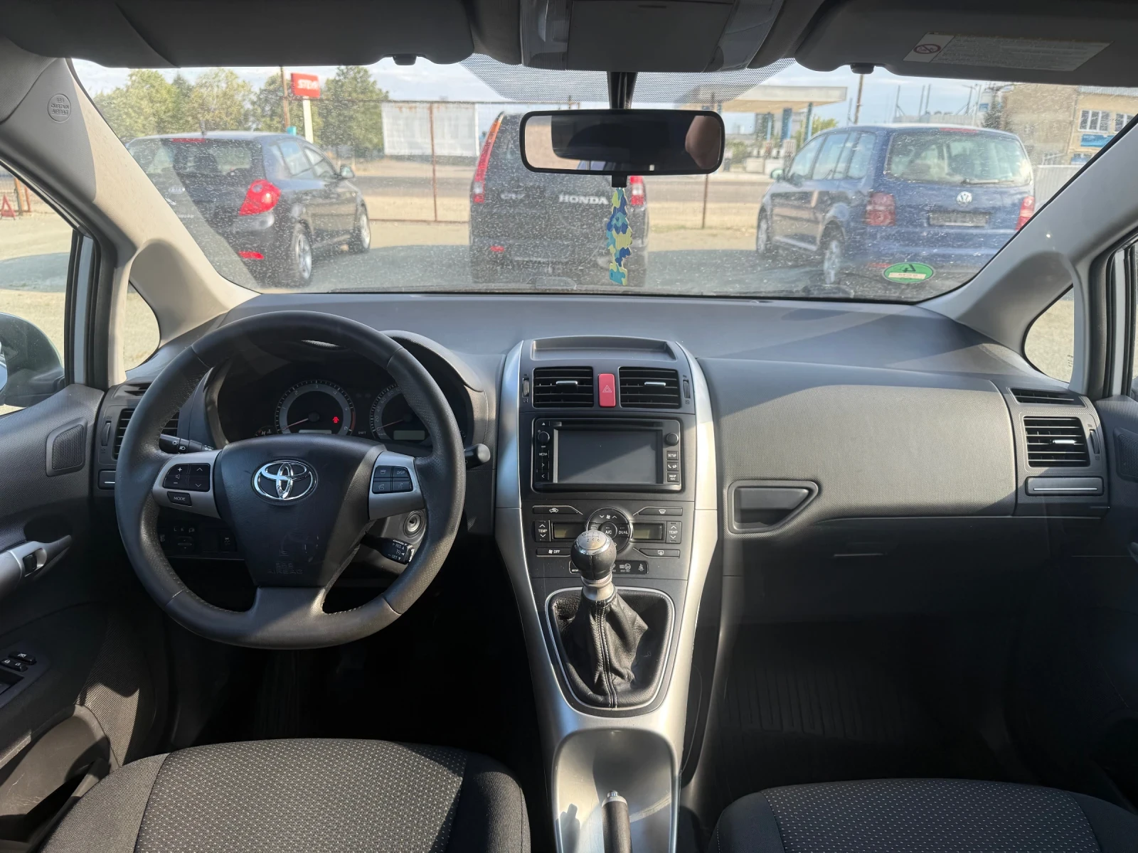 Toyota Auris 2.0 - изображение 6