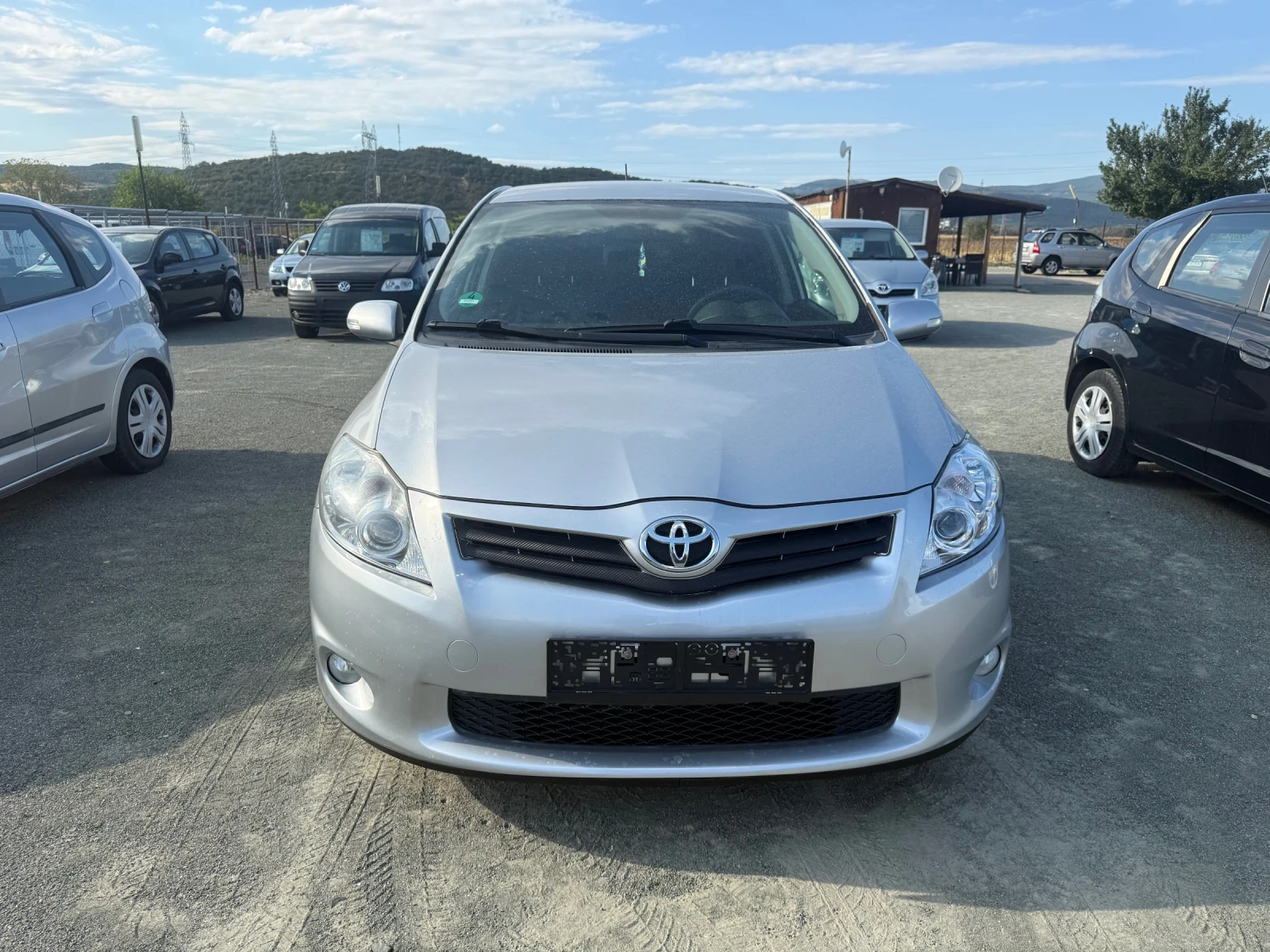 Toyota Auris 2.0 - изображение 2