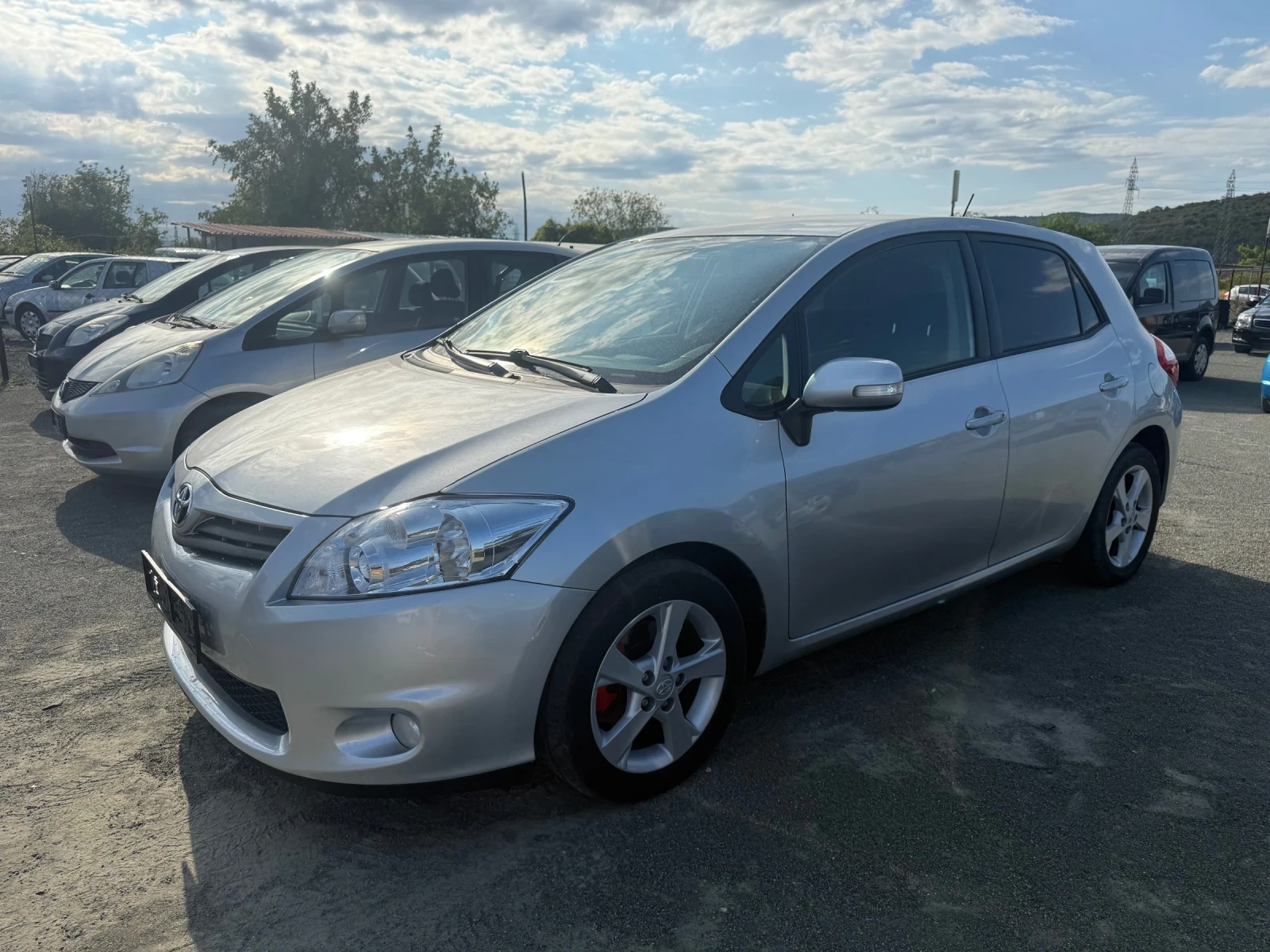 Toyota Auris 2.0 - изображение 3