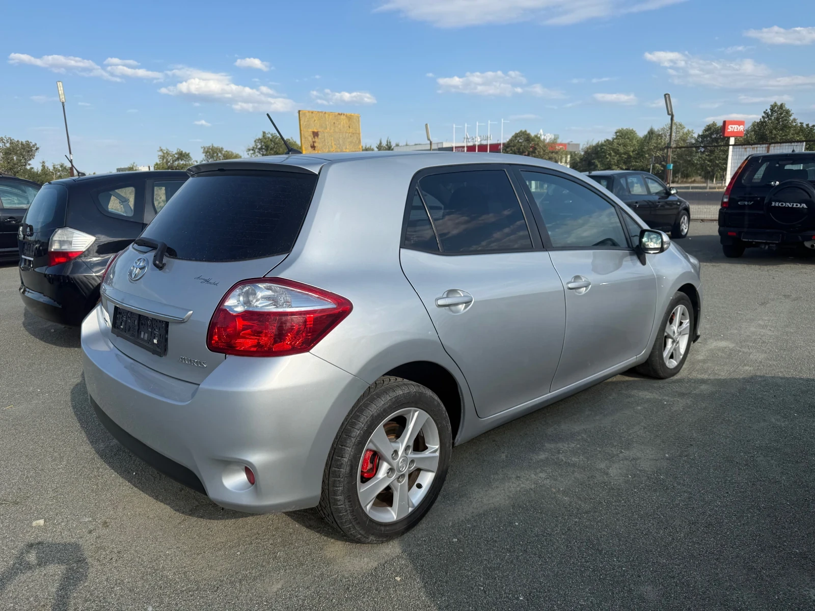 Toyota Auris 2.0 - изображение 5