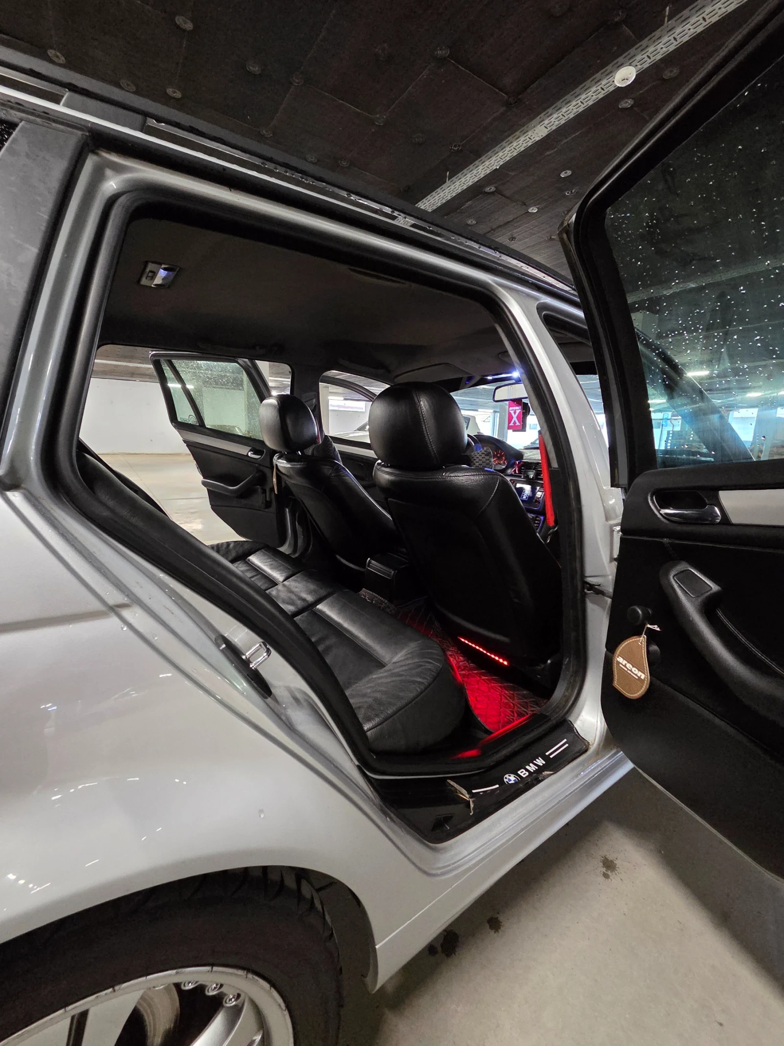 BMW 320, снимка 10 - Автомобили и джипове - 53758744