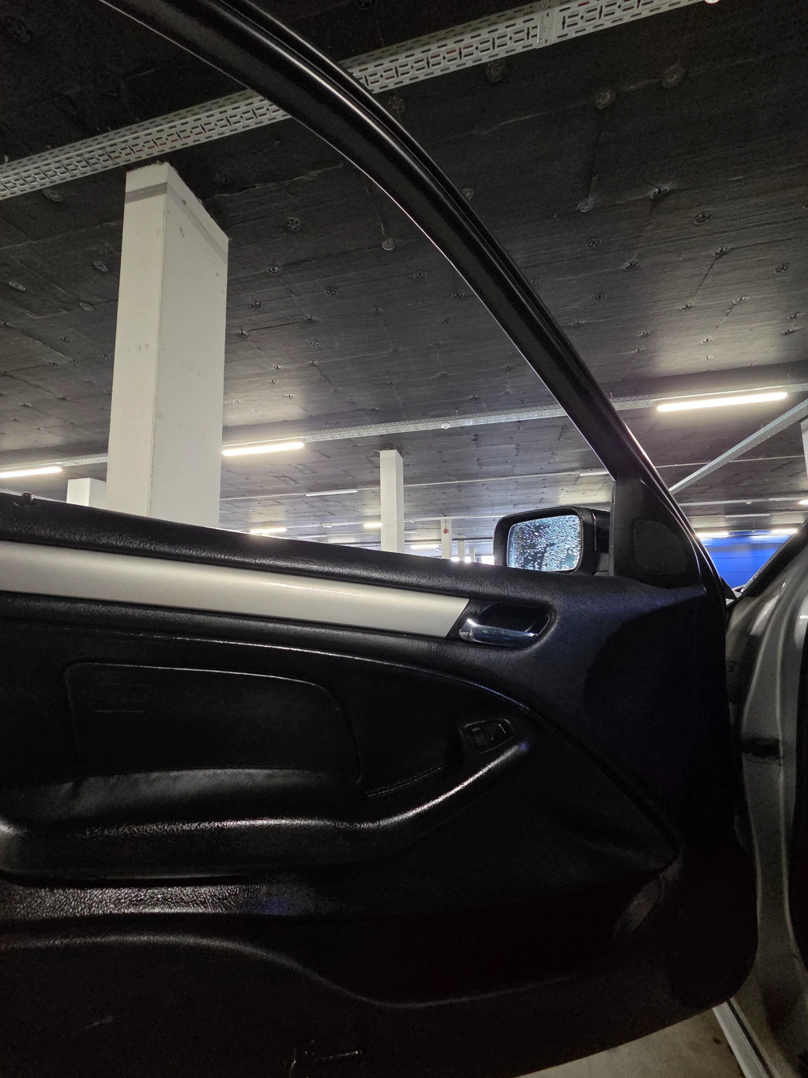 BMW 320, снимка 13 - Автомобили и джипове - 53758744