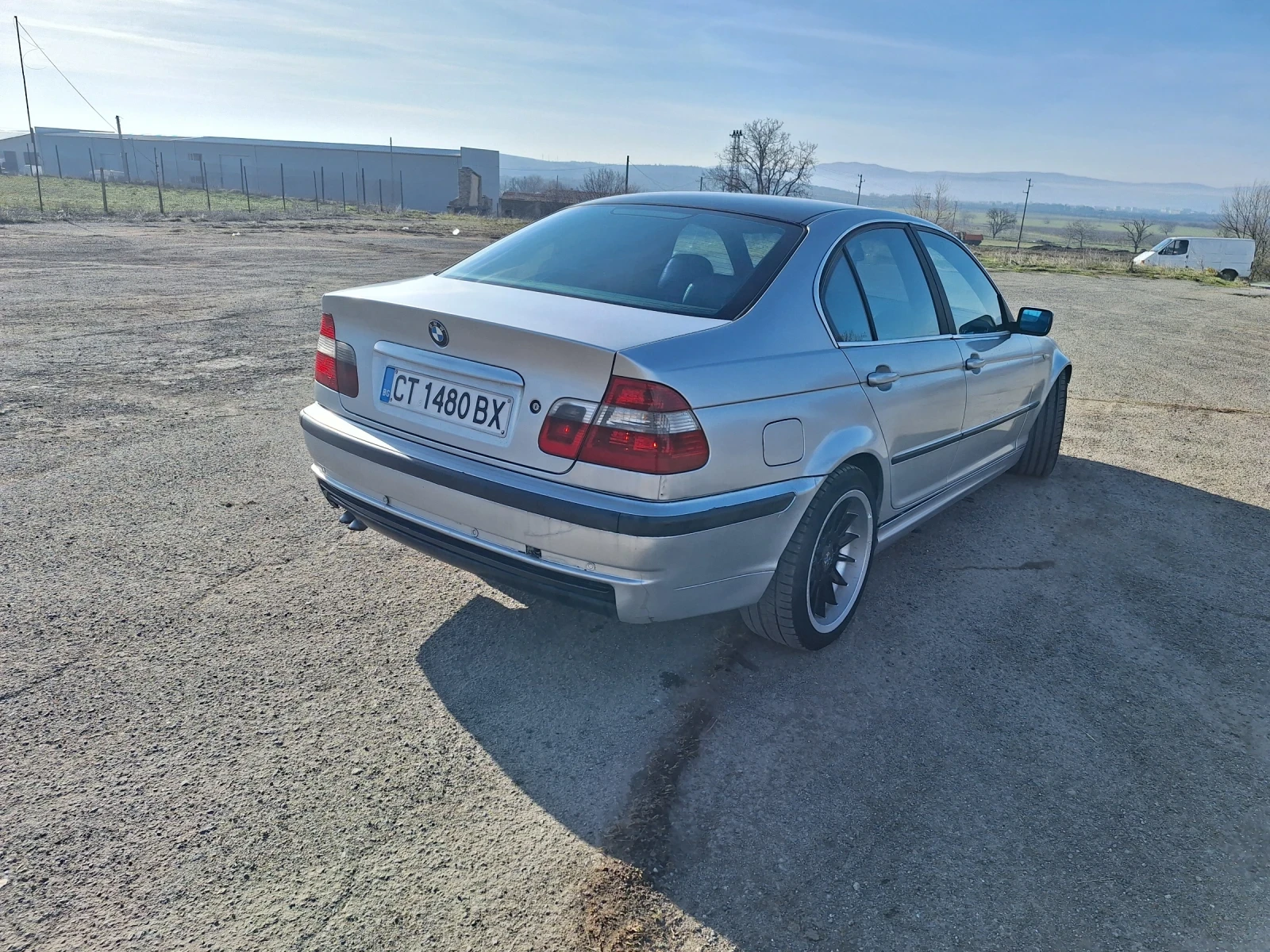 BMW 330, снимка 9 - Автомобили и джипове - 53846236