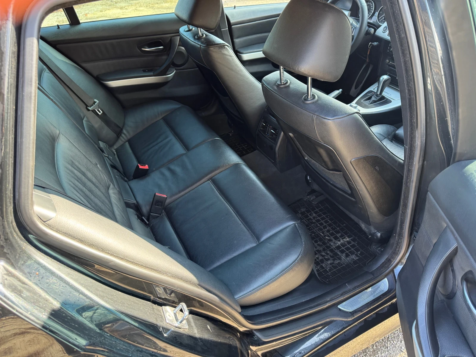 BMW 330 Xd M-Packet M57, снимка 12 - Автомобили и джипове - 54296033