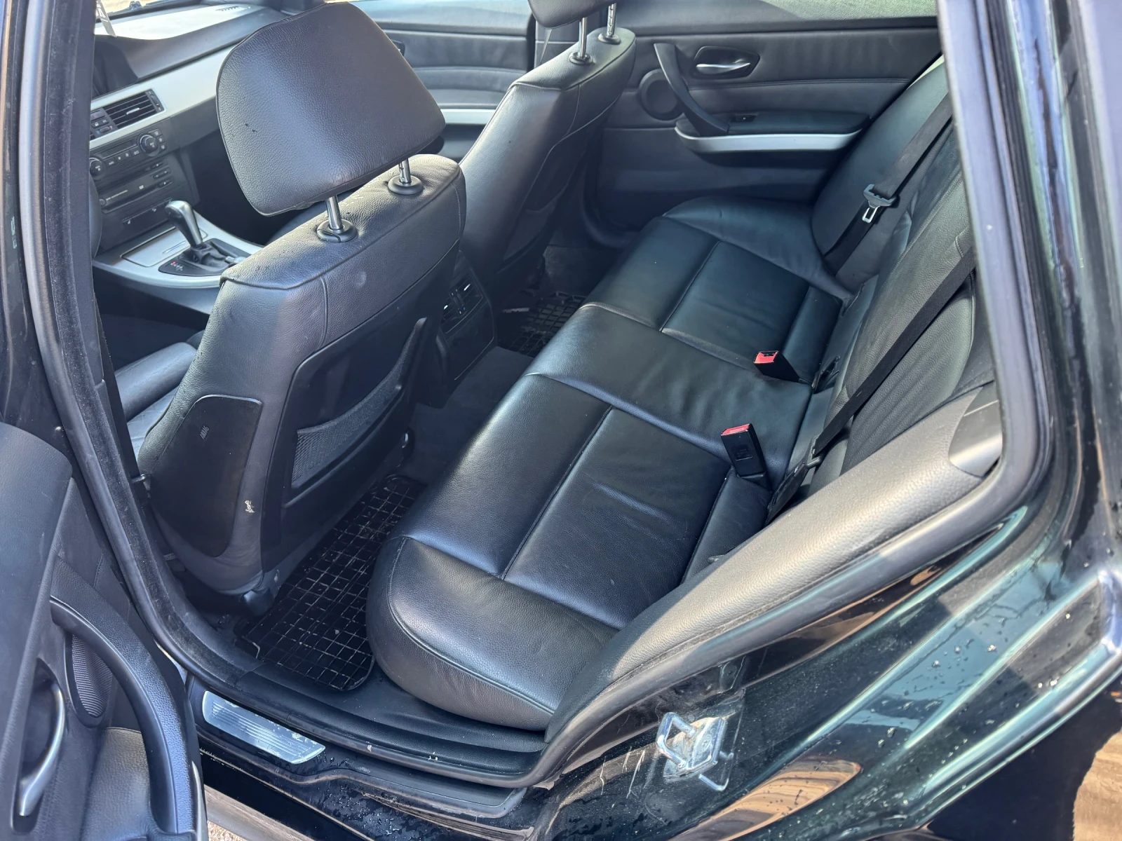 BMW 330 Xd M-Packet M57, снимка 13 - Автомобили и джипове - 54296033