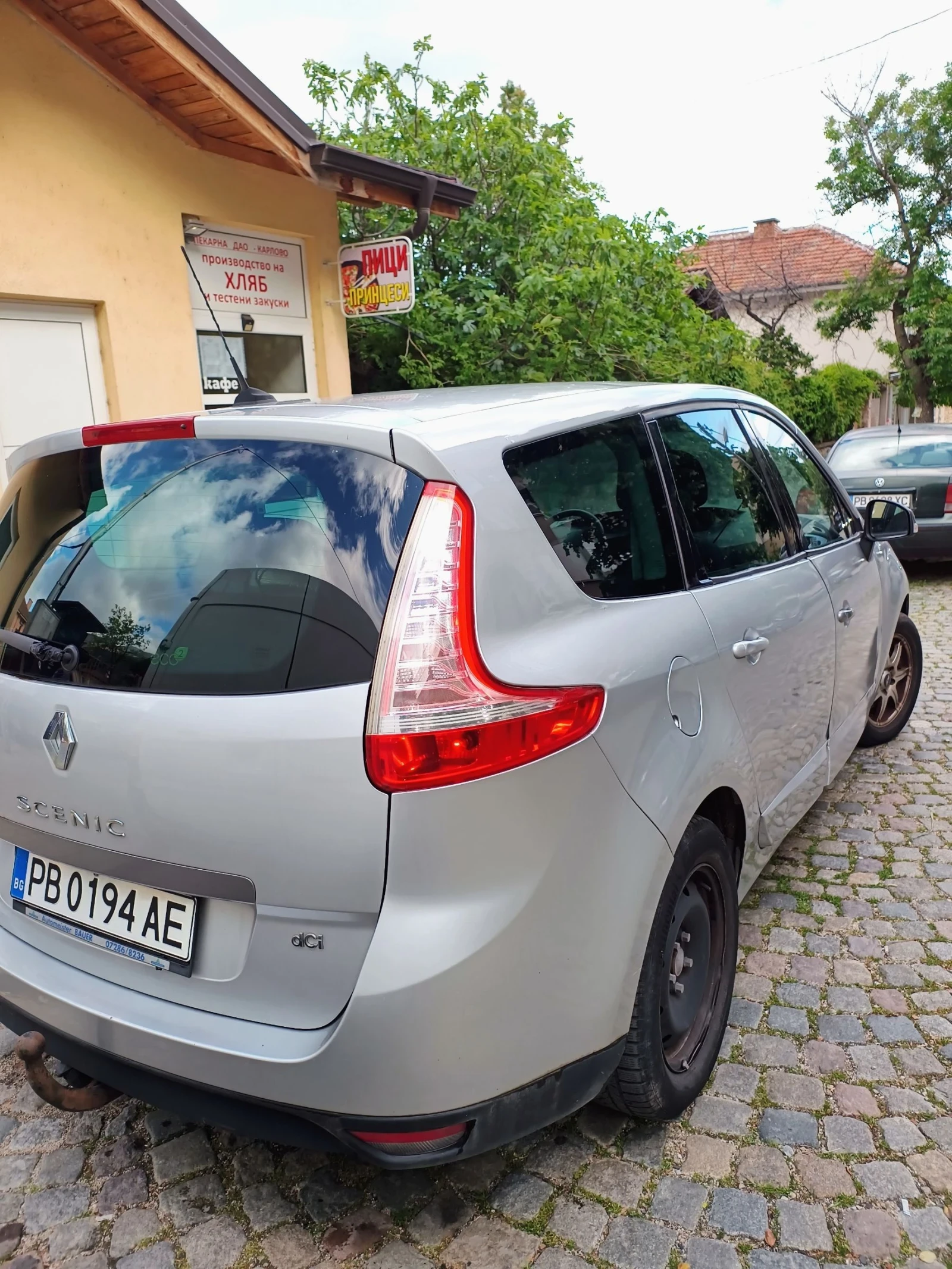 Renault Grand scenic, снимка 4 - Автомобили и джипове - 54584282
