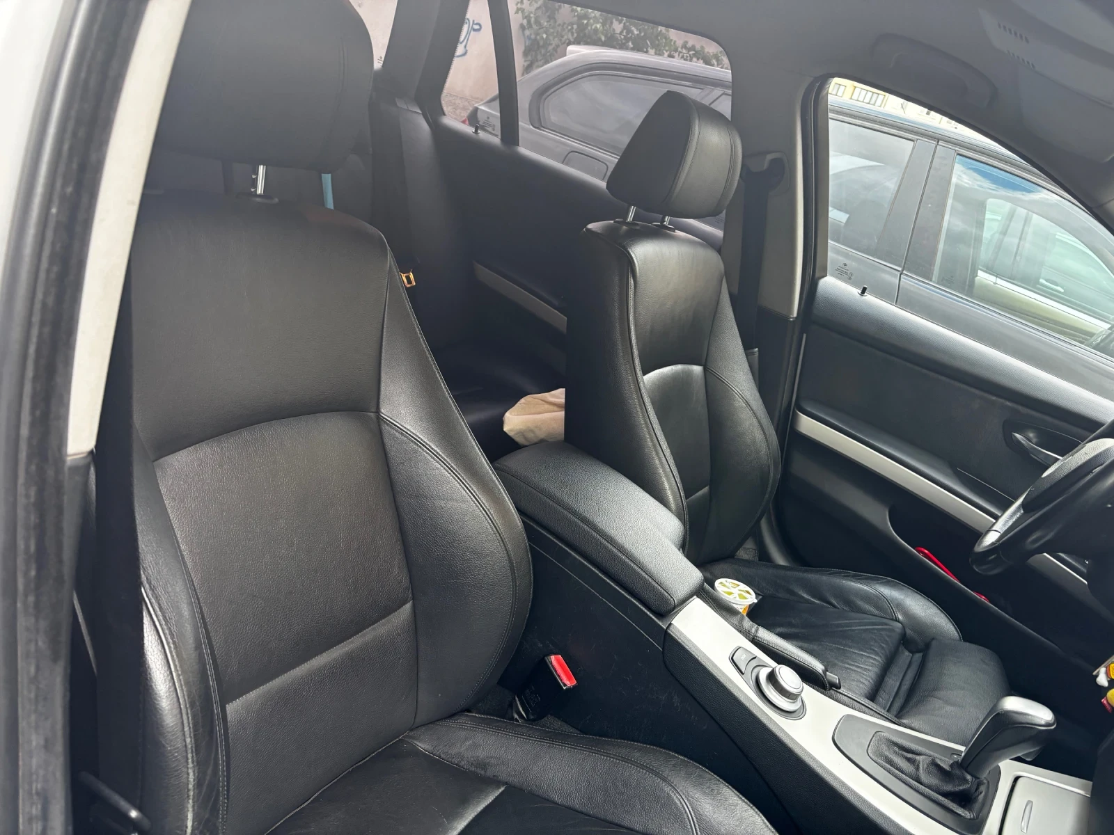 BMW 318 Facelift, снимка 4 - Автомобили и джипове - 54655102