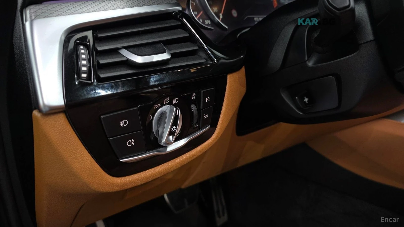 BMW 520 XDRIVE/LANE ASSIST/2 КЛЮЧА/КЕЙЛЕС, снимка 13 - Автомобили и джипове - 54732739
